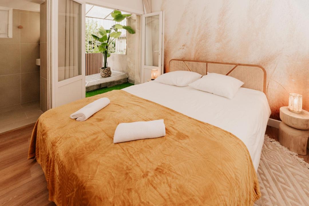 Photo of Bedroom in Bordeaux City Centre