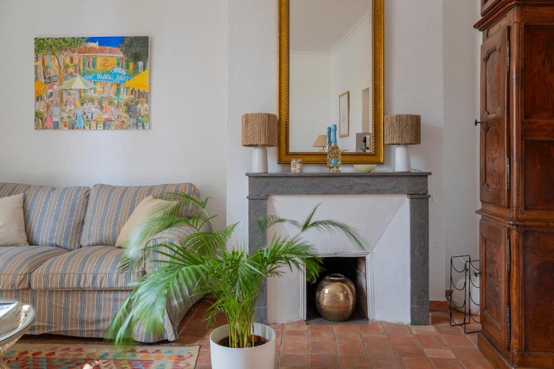 Photo of Livingroom in Old Town