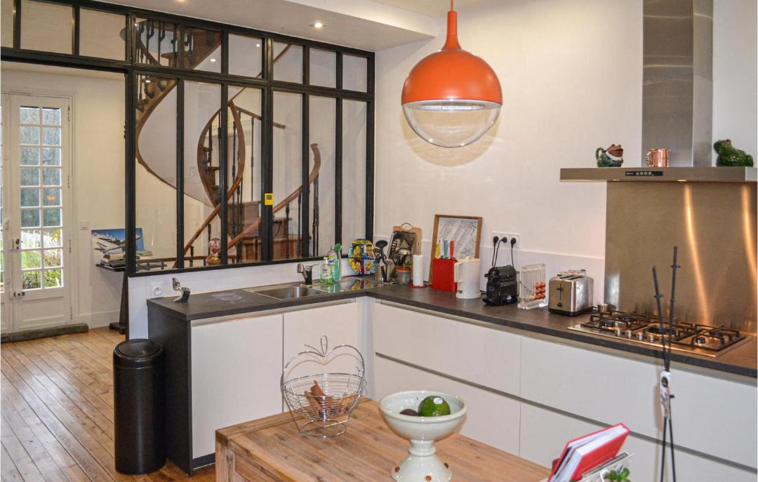 Photo of Kitchen in Saint-Christoly-de-Blaye