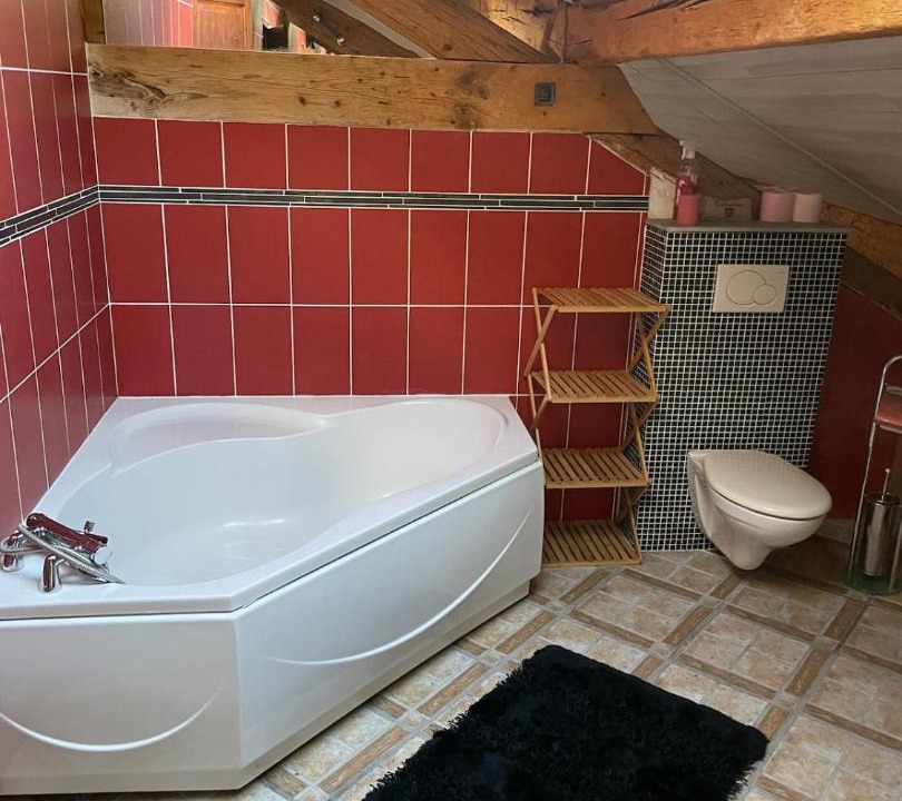 Photo of Bathroom in Albertville