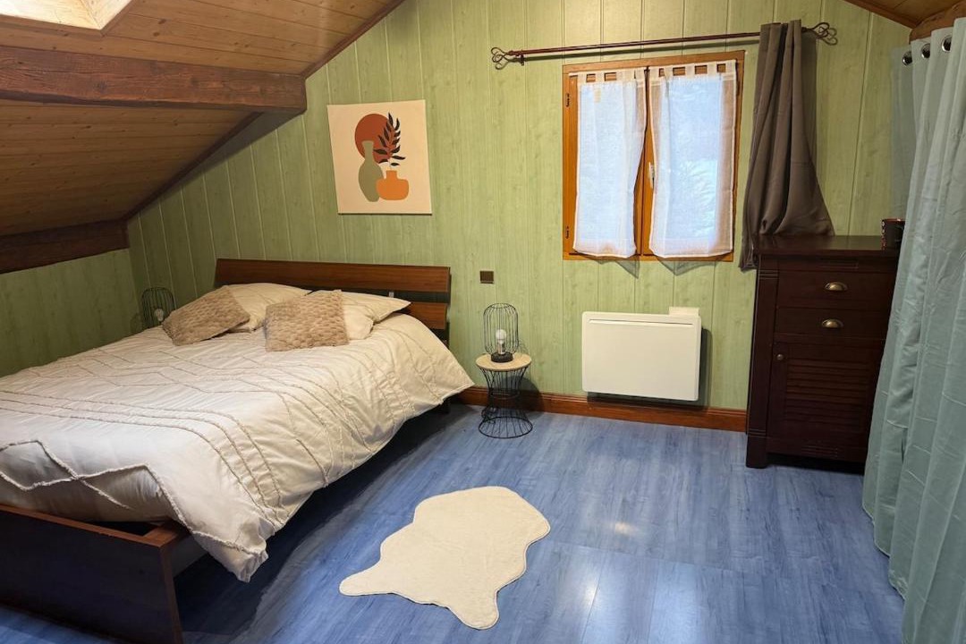 Photo of Bedroom in Albertville
