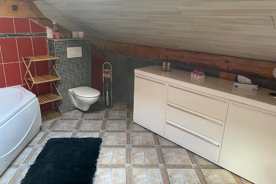 Photo of Bathroom in Albertville