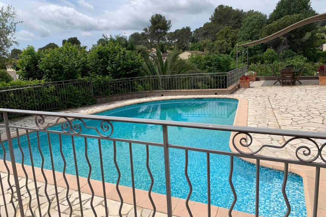 Photo of Others in Roquefort-les-Pins