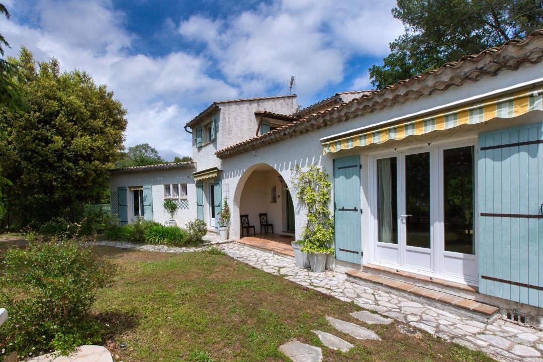 Photo of Others in Roquefort-les-Pins
