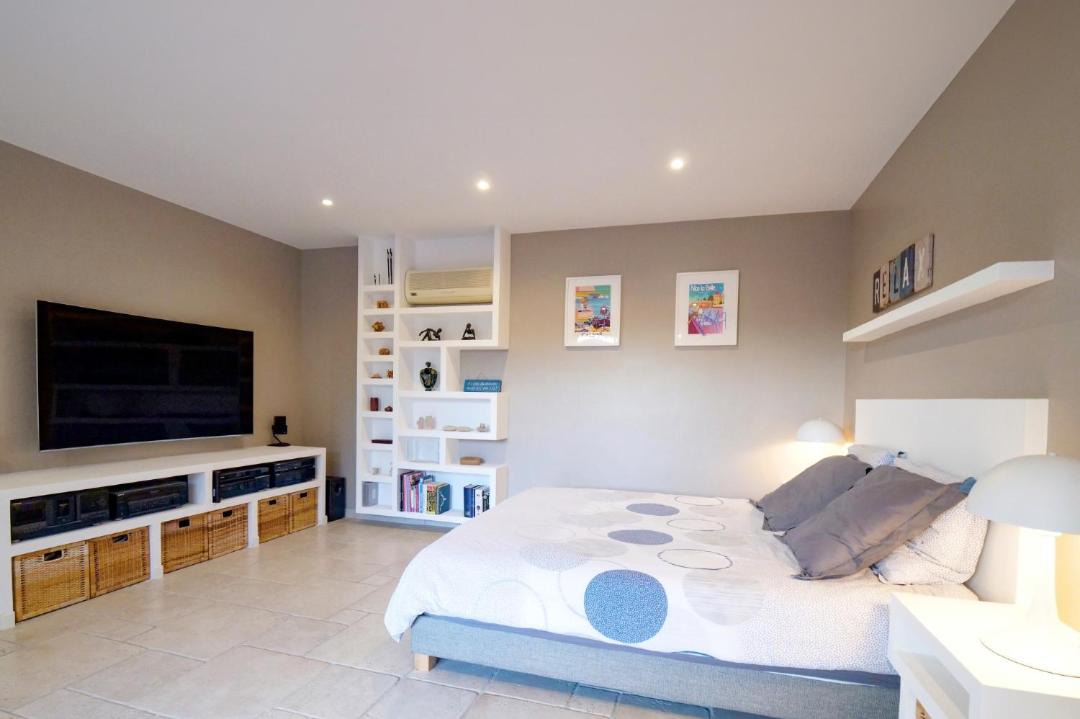 Photo of Bedroom in Neoules