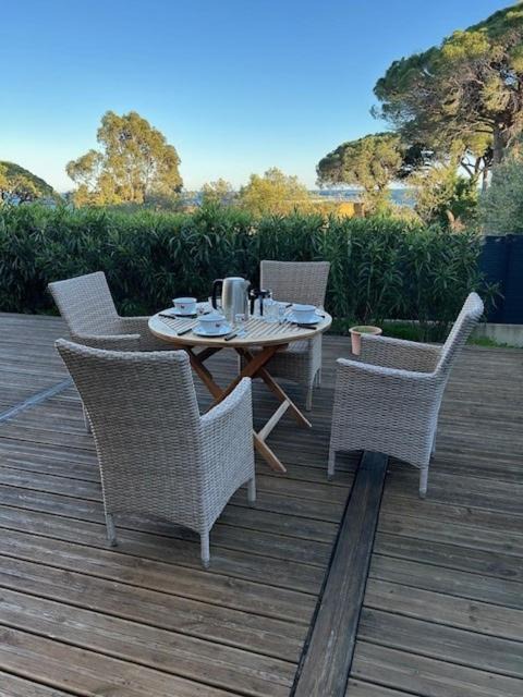Photo of Patio Balcony in Plage de la Garonnette