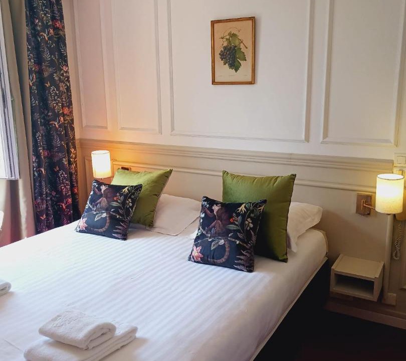 Photo of Bedroom in Saint-Vallier-de-Thiey