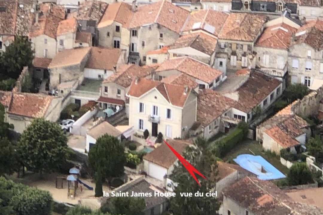 Photo of Others in Pons