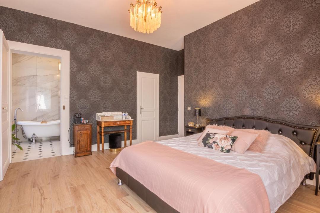 Photo of Others in La Chambre