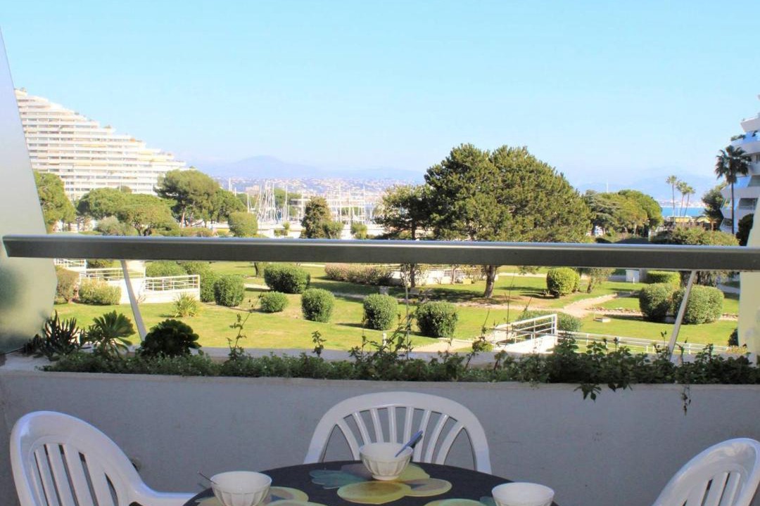 Photo of Patio Balcony in Villeneuve Loubet Beach