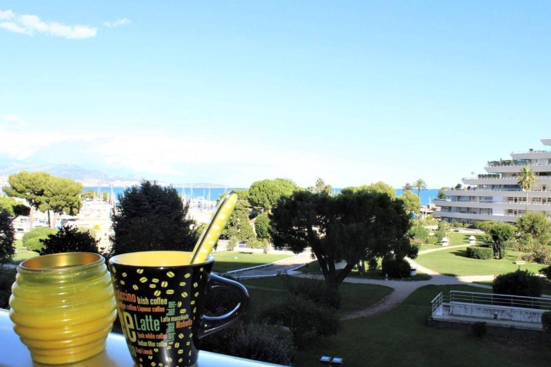 Photo of Patio Balcony in Villeneuve Loubet Beach