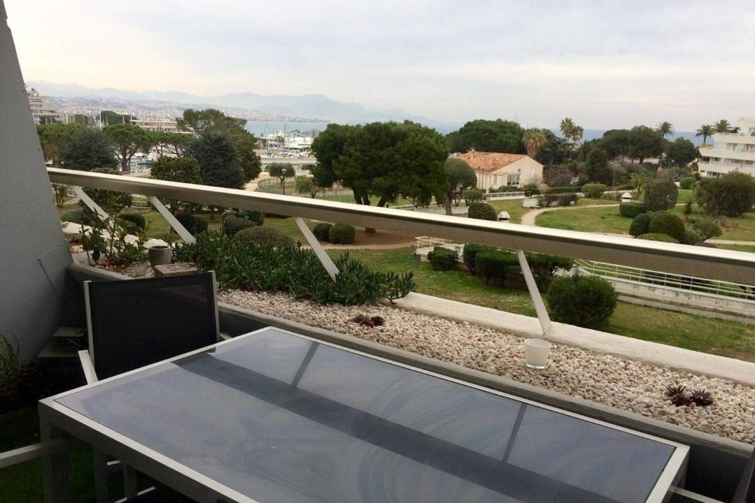 Photo of Patio Balcony in Villeneuve Loubet Beach