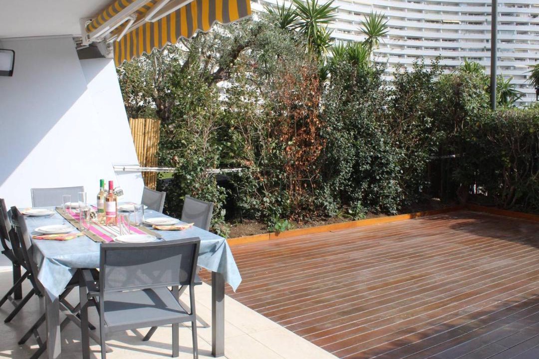 Photo of Patio Balcony in Villeneuve Loubet Beach