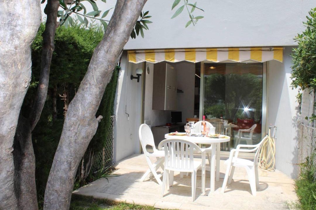 Photo of Patio Balcony in Villeneuve Loubet Beach