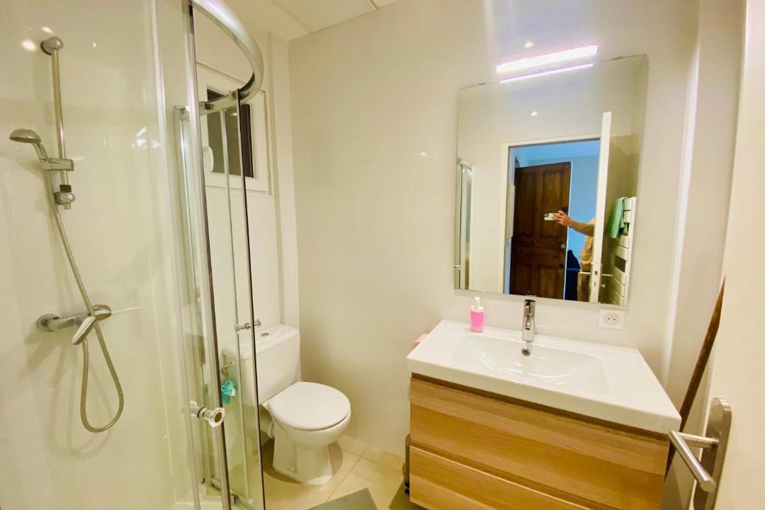 Photo of Bathroom in Riquier