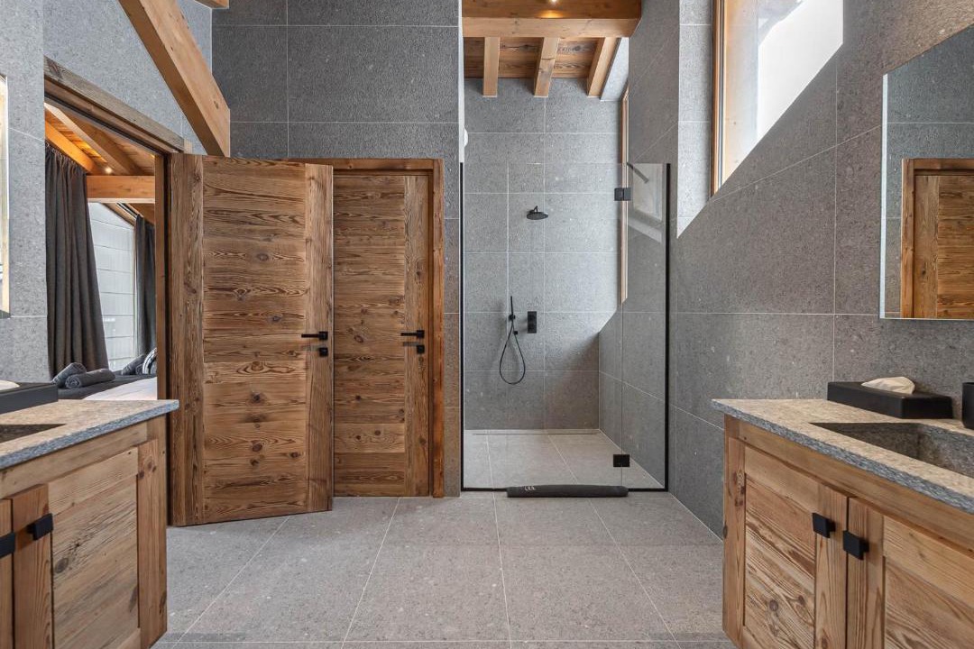 Photo of Bathroom in Saint-Maximin