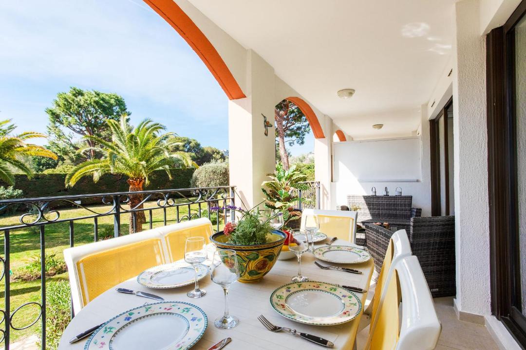 Photo of Patio Balcony in Villefranche-sur-Mer