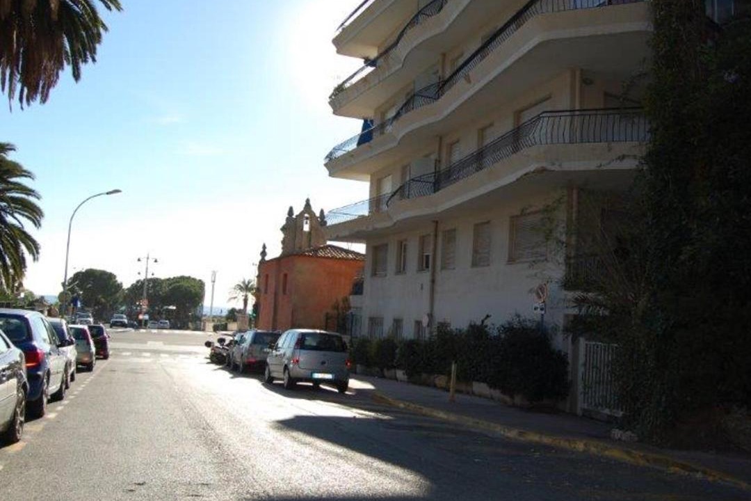 Photo of Others in Menton