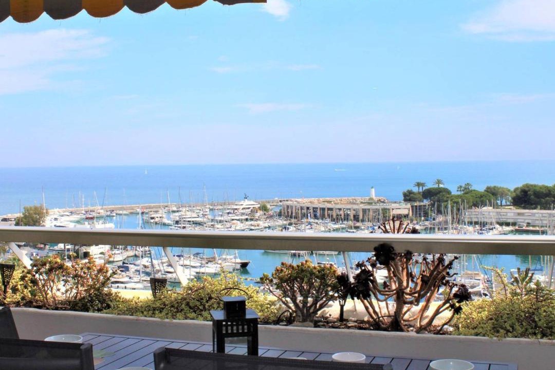 Photo of Patio Balcony in Villeneuve Loubet Beach
