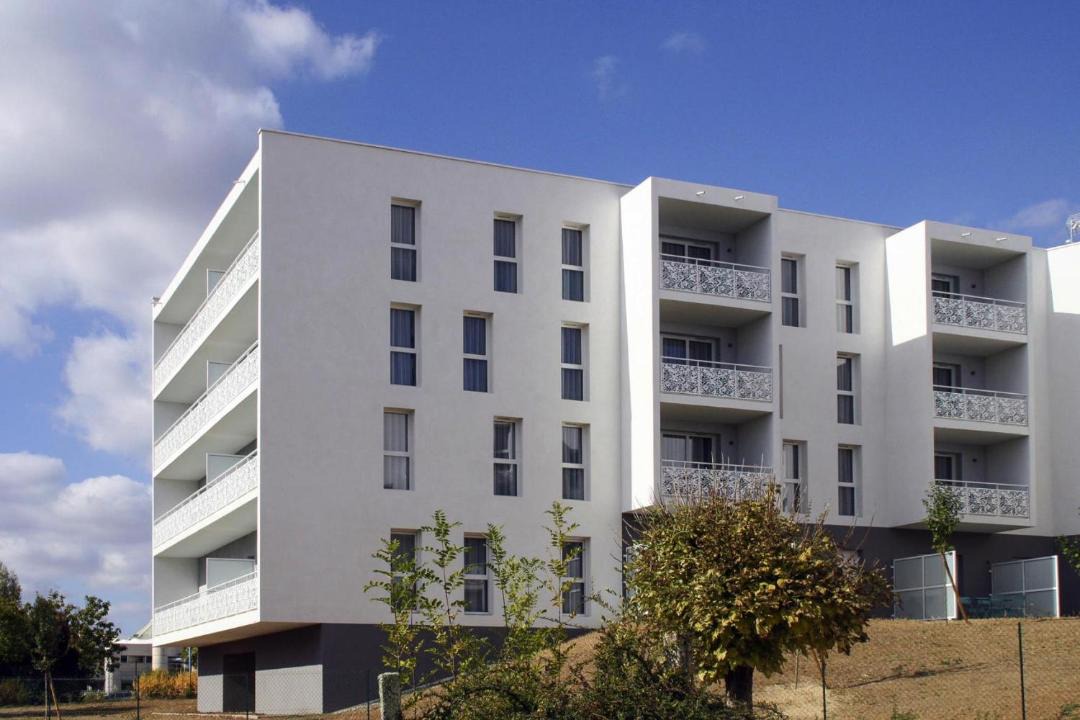 Photo of Buildings in Jonzac