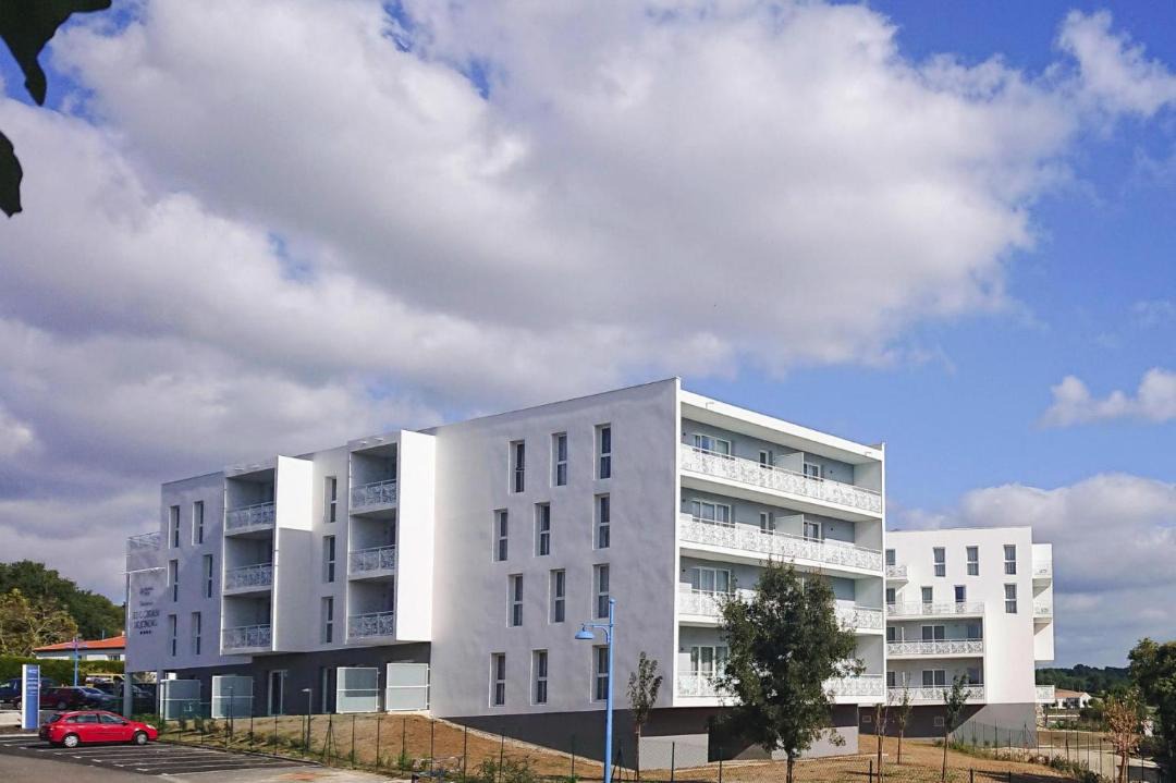 Photo of Buildings in Jonzac