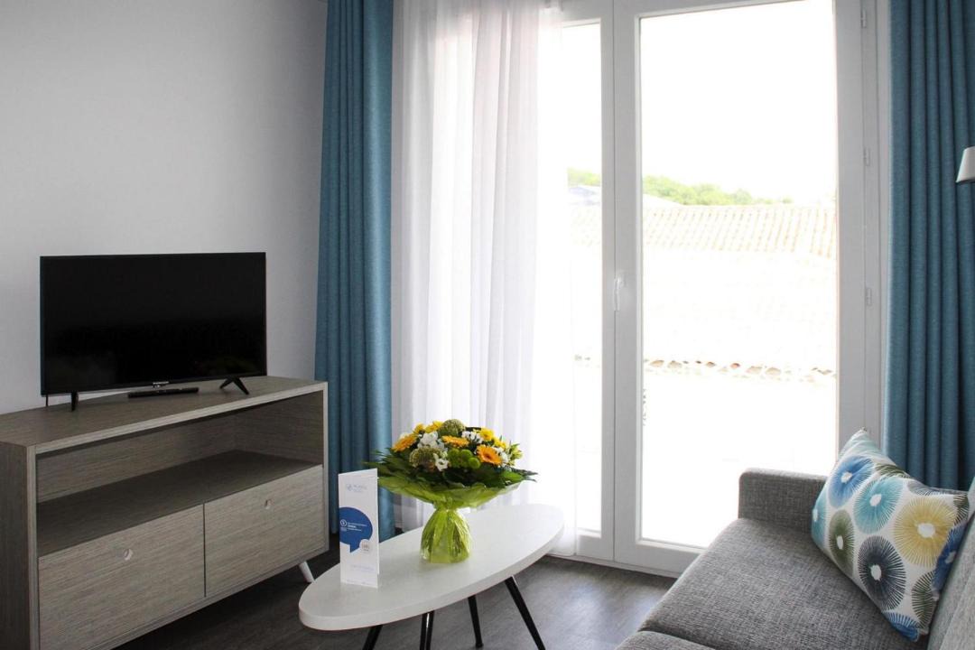 Photo of Livingroom in Jonzac