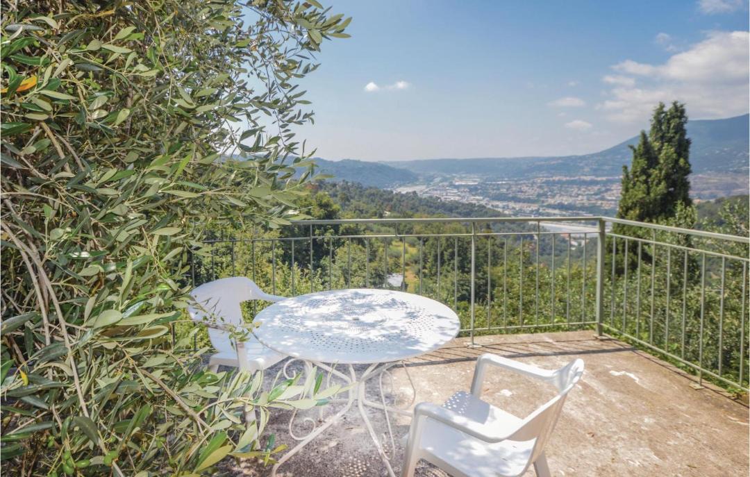 Photo of Patio Balcony in Porcio