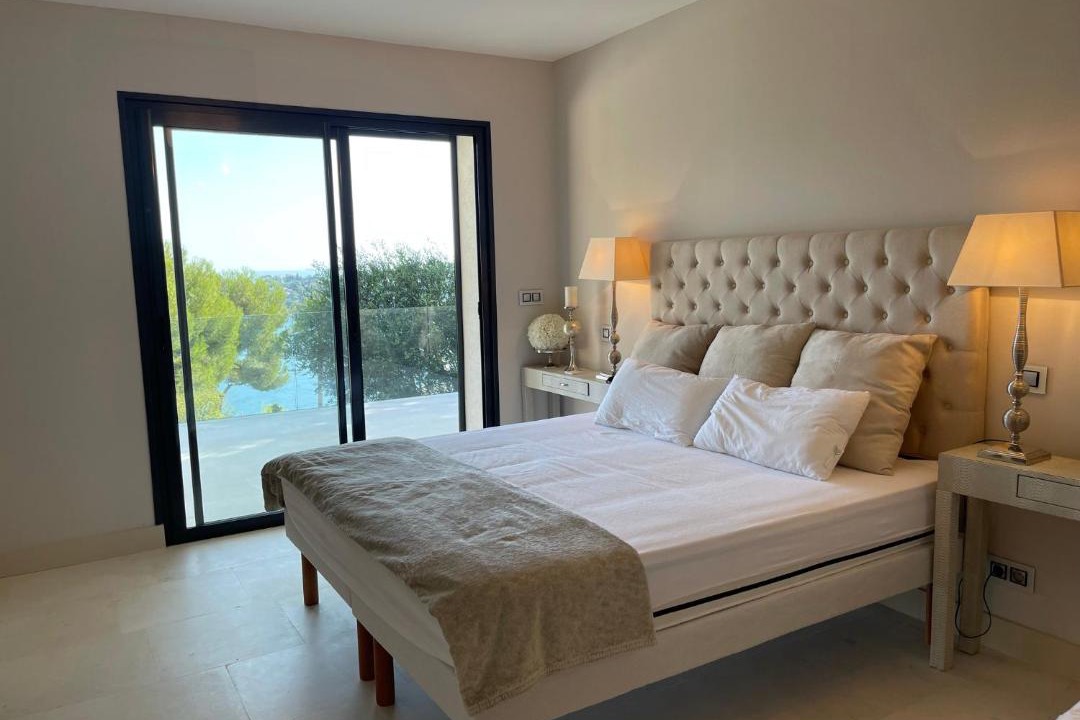 Photo of Bedroom in Mont Boron