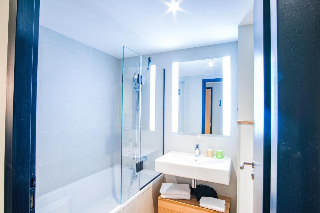 Photo of Bathroom in Albertville