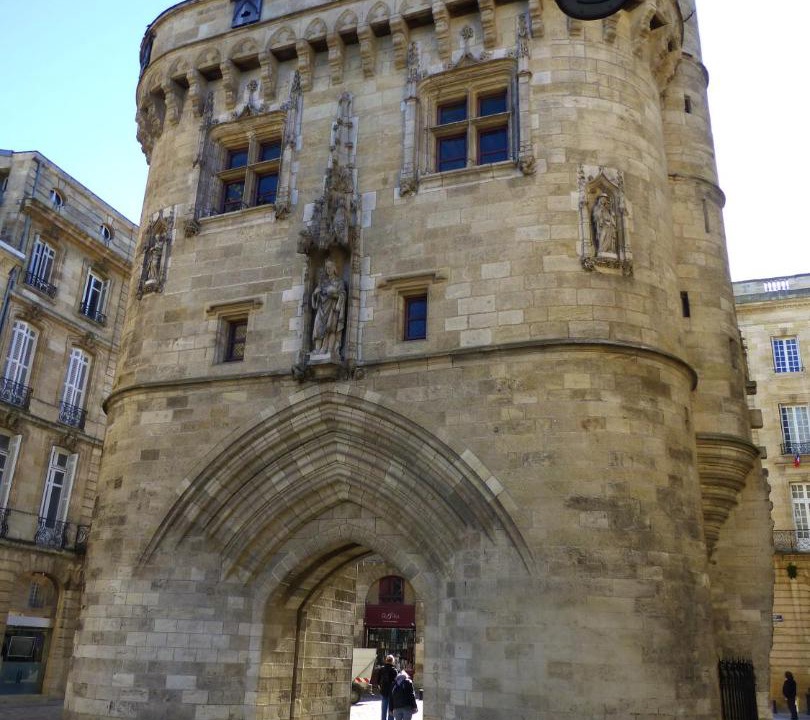 Photo of Buildings in Hotel de Ville - Quinconces