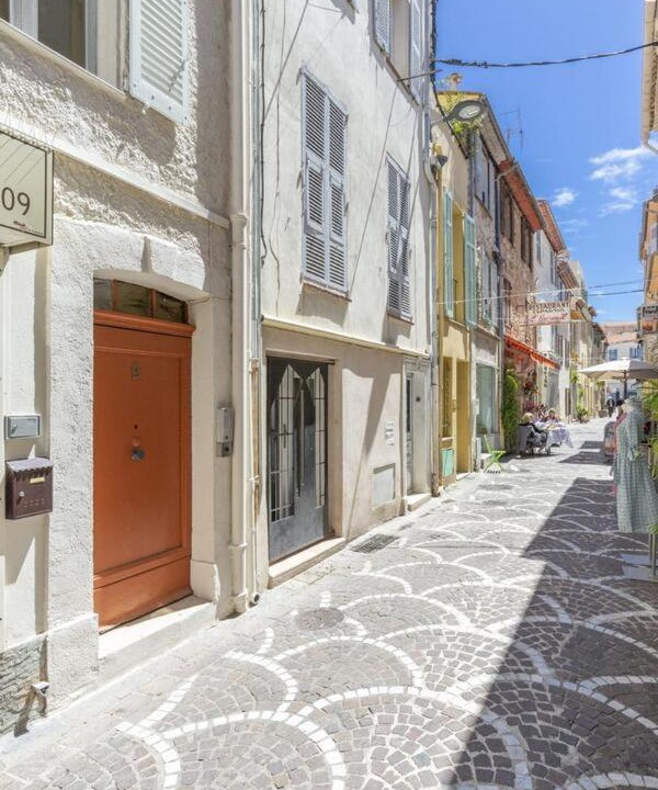 Photo of Others in Antibes Old Town
