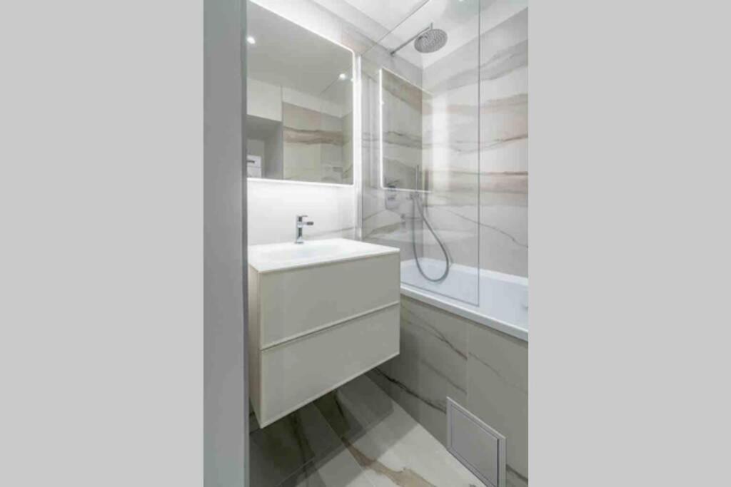 Photo of Bathroom in Villeneuve Loubet Beach