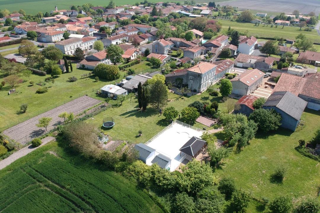 Photo of Buildings in Saint-Seurin-de-Palenne