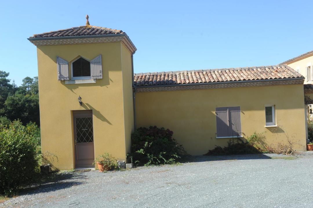 Photo of Others in Saint-Bonnet-sur-Gironde