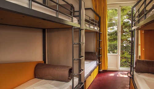 Bed in 6-Bed Female Dormitory with Ensuite Bathroom