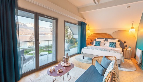 Signature Double Room, Lake View