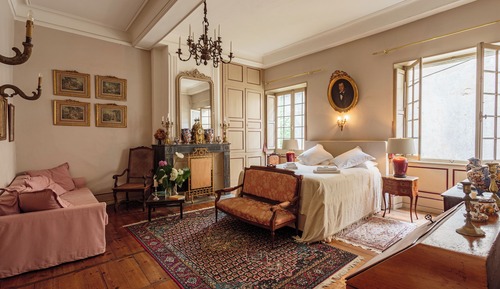 Grand Apartment