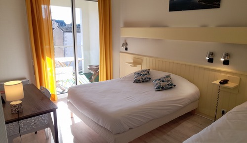Triple Room, Balcony