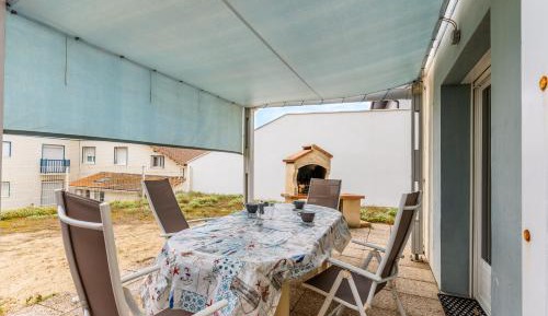 One-Bedroom Apartment with Garden View
