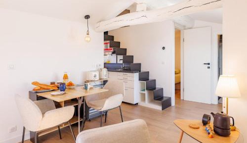 One-Bedroom Apartment with Terrace