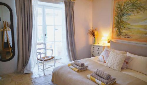 Deluxe Double Room with Bath