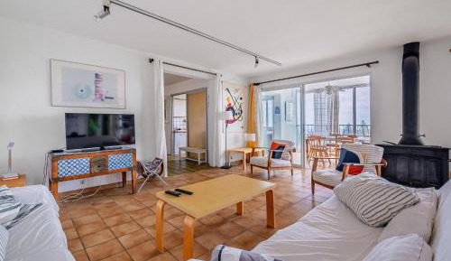 Three-Bedroom Vacation Home 