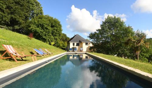 Six-Bedroom House