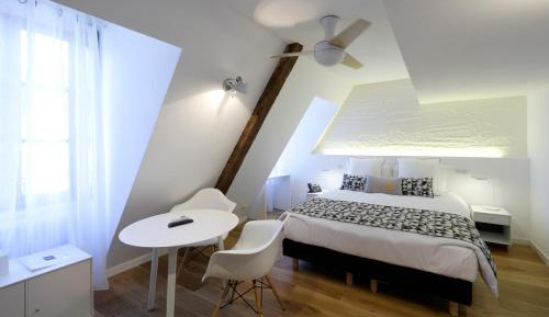 Suite with River View