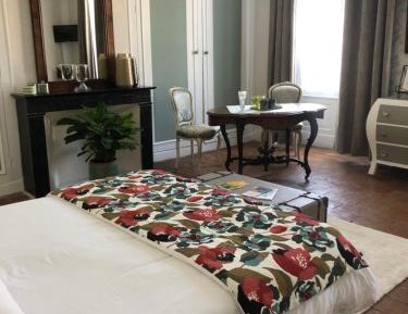 Deluxe Room (2 Adults + 1 Child)