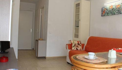 Apartment (2 Adults)