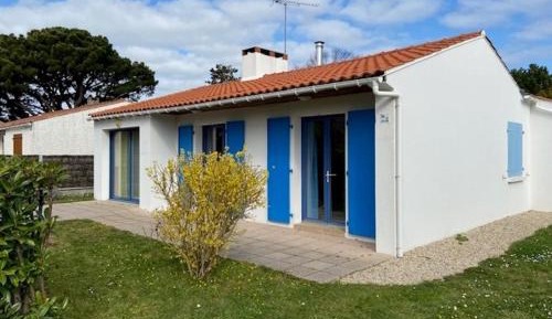 Holiday Home (6 Adults)