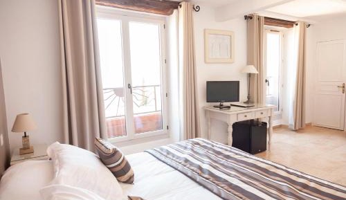 Large Double Room Number 10 with Panoramic View 