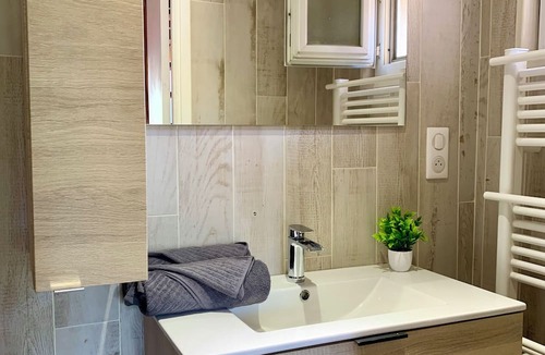 Sospel Apartment | Au Centre de Sospel, Lumineux et Grand Appartement au Dernier Étage