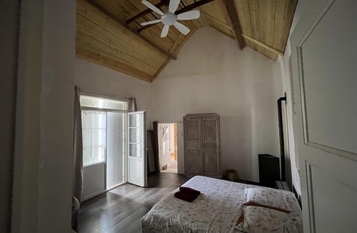 Maille House | Maison Typique au Cœur du Village de Maillé
